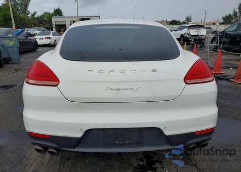2014 Porsche Panamera S z USA, uszkodzony, nr VIN WP0AB2A74EL055532